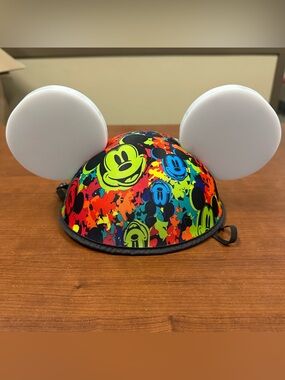 Disney Parks Glow With The Show light-up Ear Hat NWT Mickey Mouse colorful